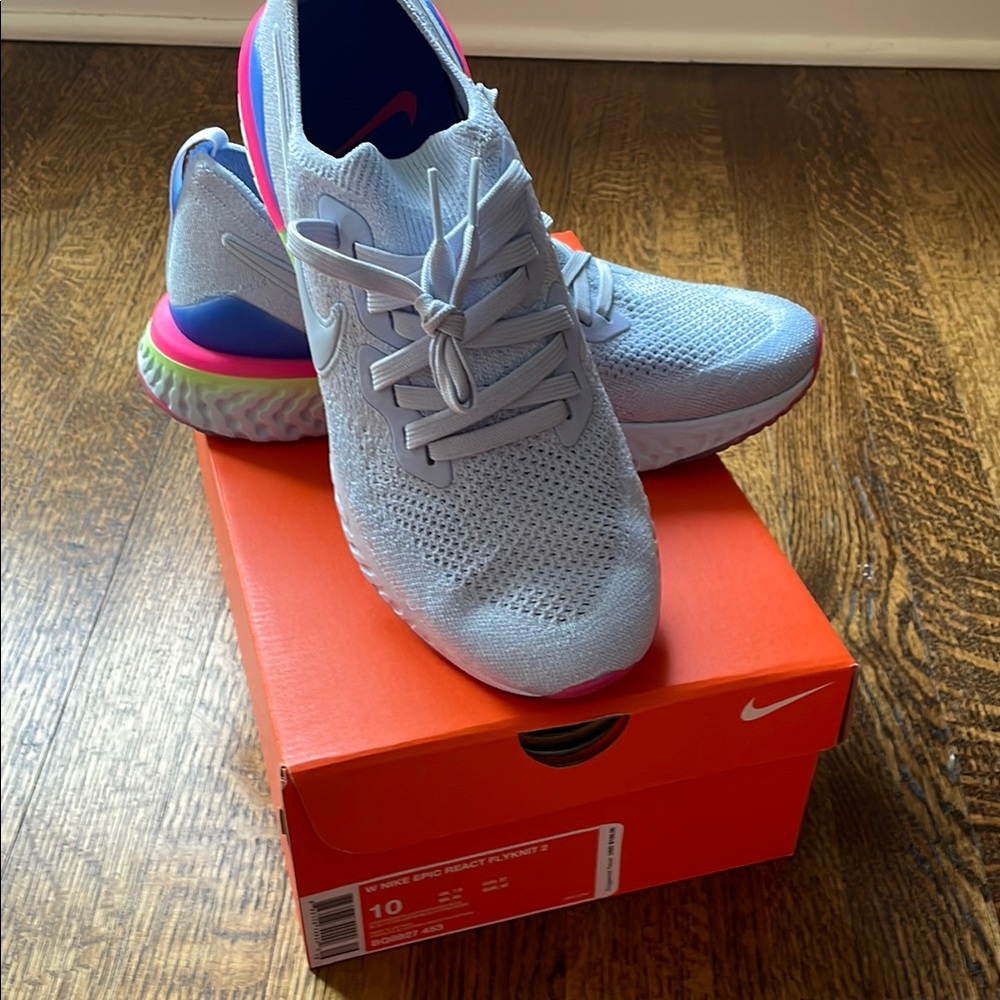 Nike Epic React Flyknit 2 Women’s size 10 NIB